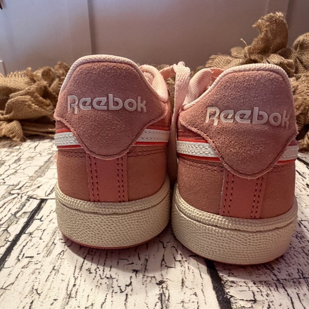 NEW Womens Reebok Platform Fashion Sneakers Pink Salmon Size 9 - Picture 4 of 7